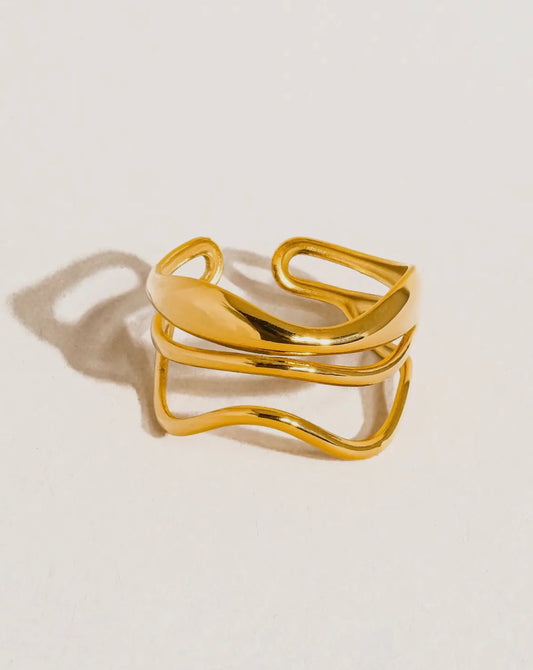 Ride the Wave Abstract Ring